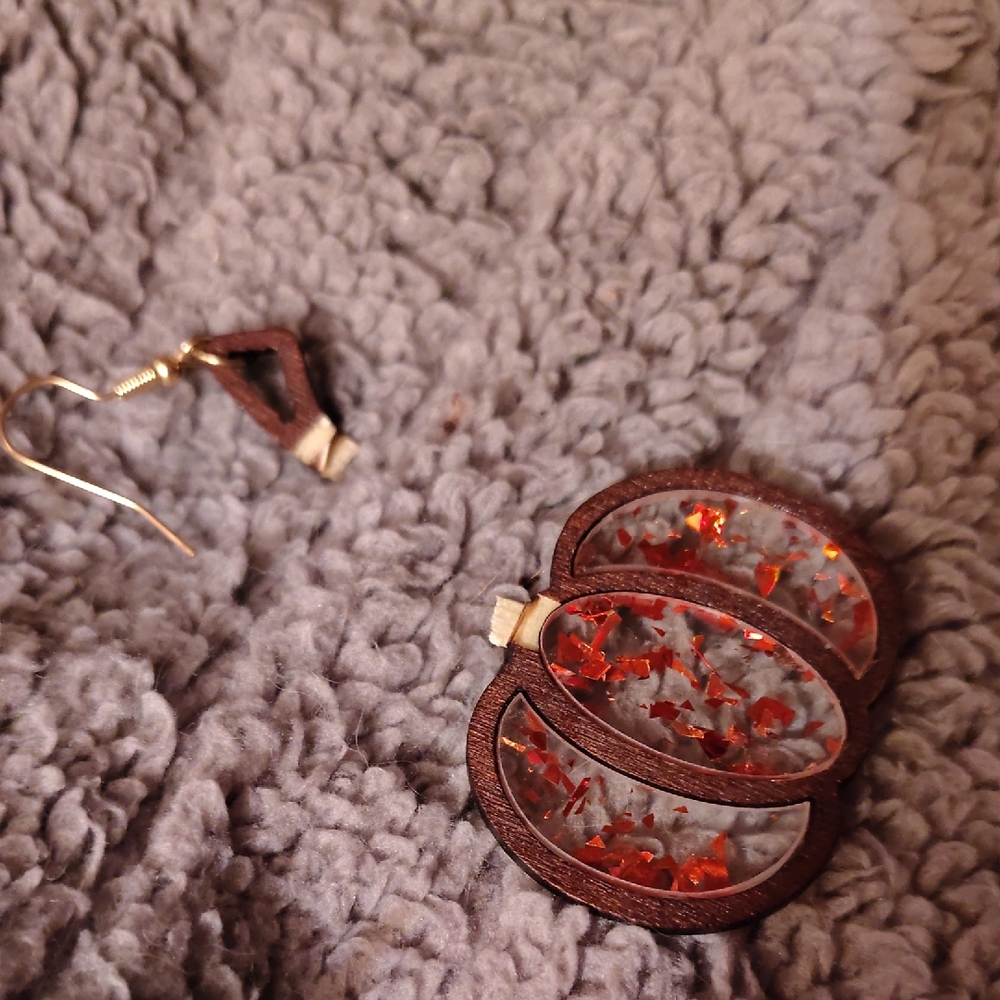 Elegant Brown and Gold Earrings